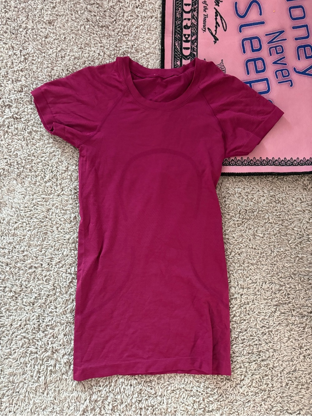 Magenta Swiftly tech short-sleeve shirt 2.0 *hip length* - Picture 2 of 3
